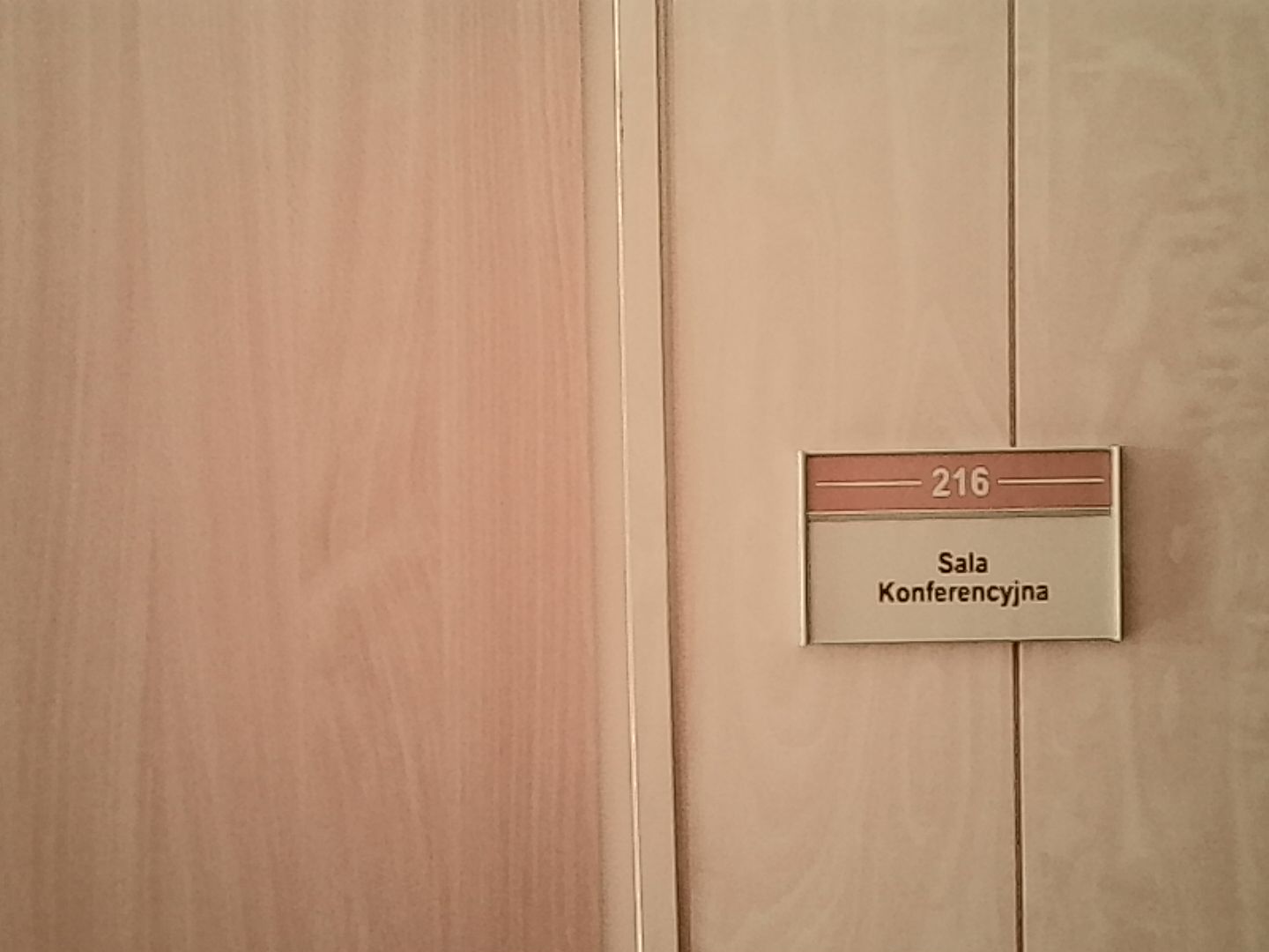 Przystanek o niecenzuralnej nazwie, na ulicy o niecenzuralnej nazwie